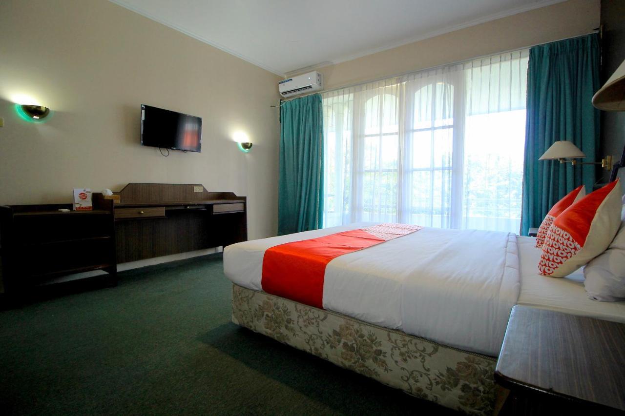 Oyo 2360 Hotel Rio Bengkulu Exterior photo