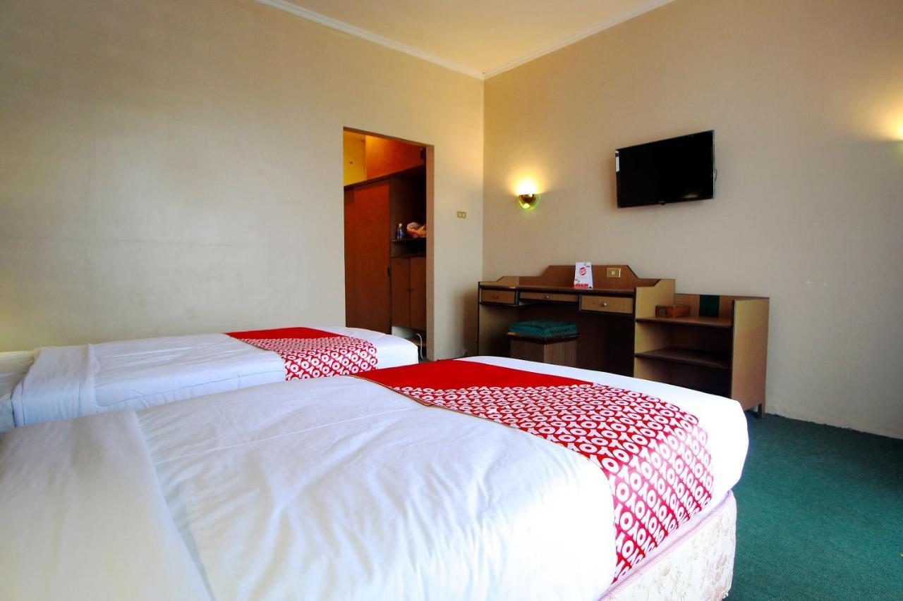 Oyo 2360 Hotel Rio Bengkulu Exterior photo