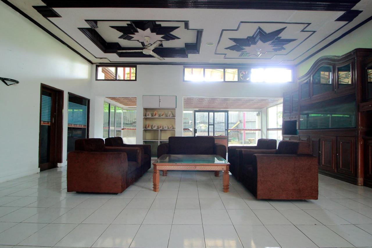 Oyo 2360 Hotel Rio Bengkulu Exterior photo