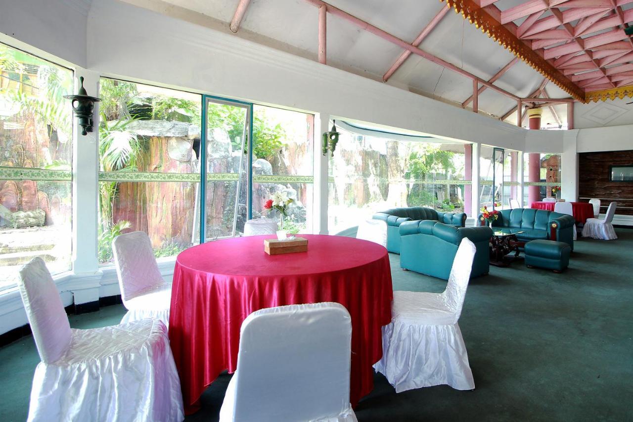 Oyo 2360 Hotel Rio Bengkulu Exterior photo