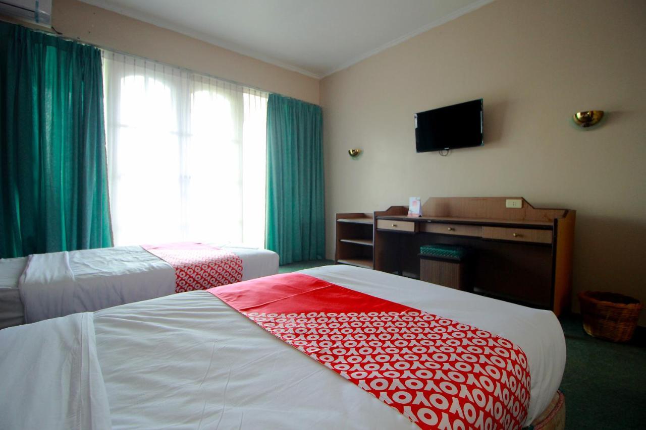 Oyo 2360 Hotel Rio Bengkulu Exterior photo